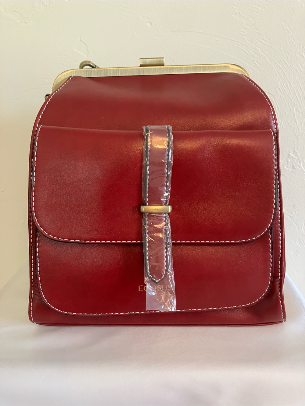 Ecosusi small women’s backpack in red with gold trim